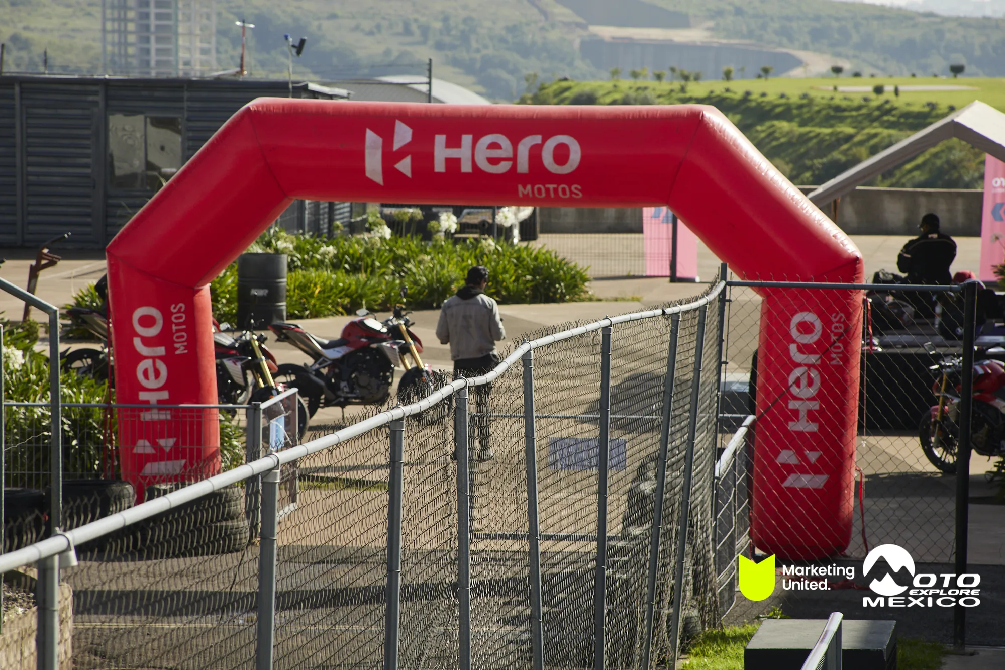 HUNK TRACKDAY 38